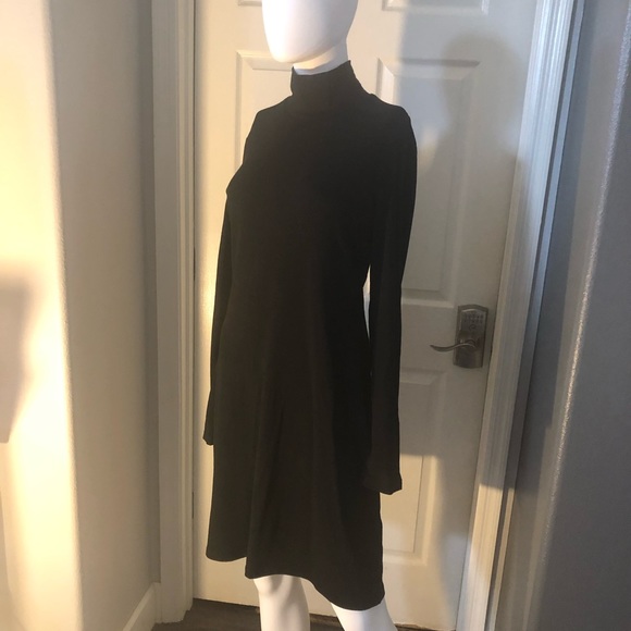 Beautiful jersey mock neck dress . Banana Republic stretch NWOT - Picture 2 of 2
